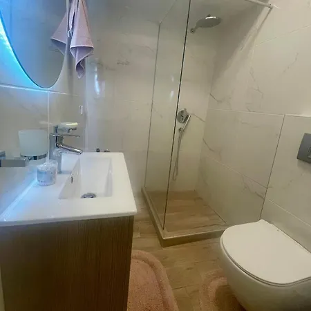 Demetrios Apartment