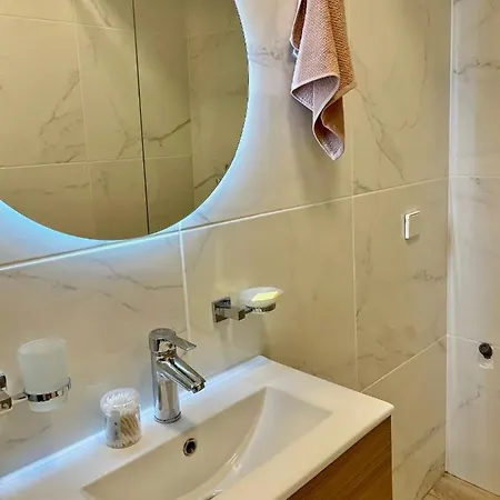 Apartment Demetrios *